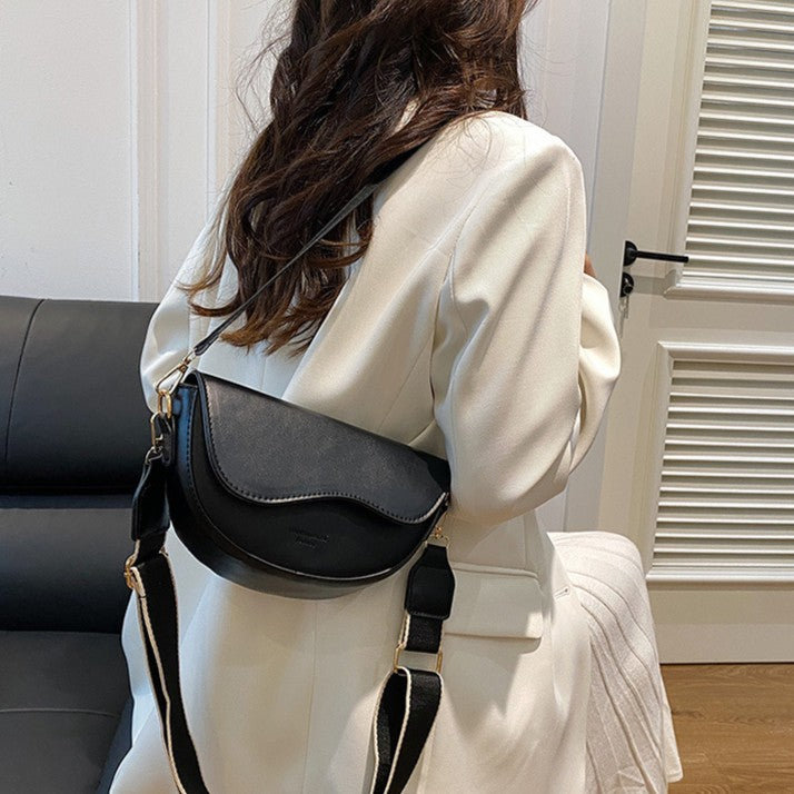 Women’s Vintage Saddle Crossbody Bag – Minimalist Underarm Shoulder Purse