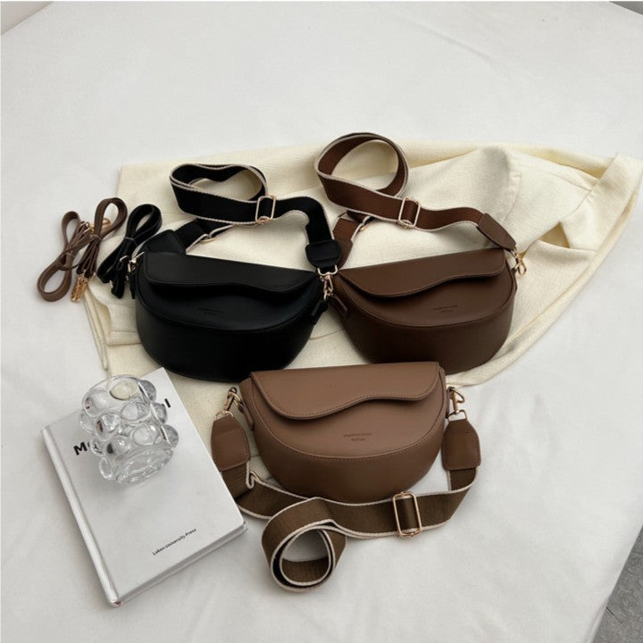 Women’s Vintage Saddle Crossbody Bag – Minimalist Underarm Shoulder Purse