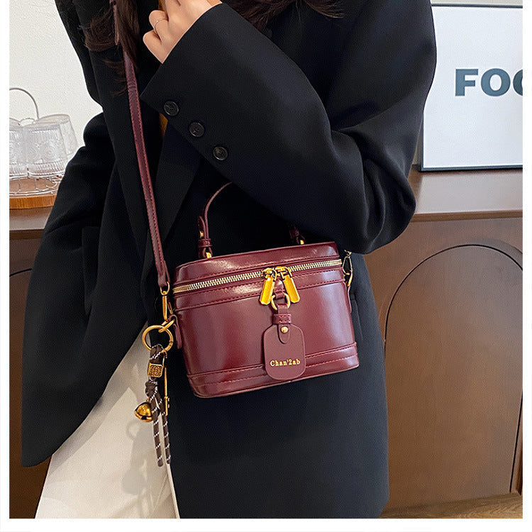 Women’s Premium Vintage Bucket Bag - Retro Chic Top Handle Crossbody Purse for Stylish Casual Use