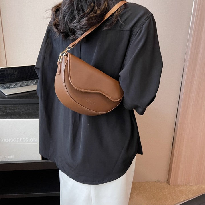 Women’s Vintage Saddle Crossbody Bag – Minimalist Underarm Shoulder Purse